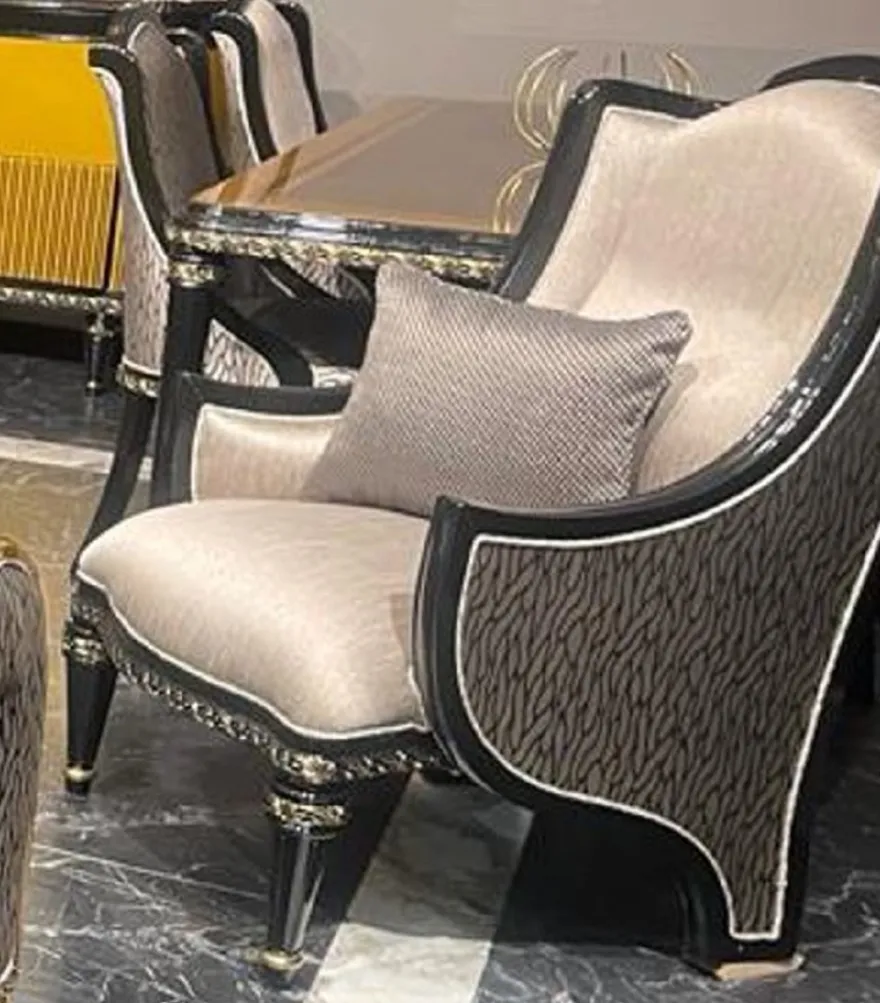 Casa Padrino Luxus Barock Sessel Gold / Schwarz / Gold - Prunkvoller Wohnzimmer Sessel - Barockstil Wohnzimmer Möbel - Luxus Möbel im Barockstil - Barock Einrichtung - Edel & Prunkvoll