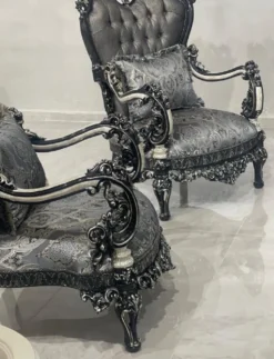 Casa Padrino Luxus Barock Sessel Silber / Weiß / Schwarz / Gold - Prunkvoller Wohnzimmer Sessel - Barockstil Wohnzimmer Möbel - Luxus Möbel im Barockstil - Barock Möbel - Barock Einrichtung