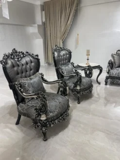 Casa Padrino Luxus Barock Sessel Silber / Weiß / Schwarz / Gold - Prunkvoller Wohnzimmer Sessel - Barockstil Wohnzimmer Möbel - Luxus Möbel im Barockstil - Barock Möbel - Barock Einrichtung