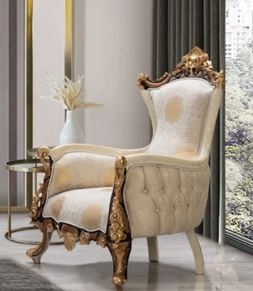 Casa Padrino Luxus Barock Sessel Weiß / Beige / Creme / Schwarz / Gold - Prunkvoller Wohnzimmer Sessel mit elegantem Muster - Luxus Wohnzimmer Möbel im Barockstil - Barock Möbel - Barock Einrichtung