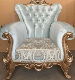 Casa Padrino Luxus Barock Sessel Türkis Muster / Gold - Prunkvoller Wohnzimmer Sessel mit Glitzersteinen - Luxus Wohnzimmer Möbel im Barockstil - Barock Möbel - Edel & Prunkvoll