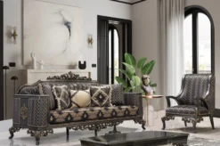 Casa Padrino Luxus Barock Sessel Lila / Grau / Gold - Prunkvoller Wohnzimmer Sessel mit elegantem Muster - Luxus Wohnzimmer Möbel im Barockstil - Barock Möbel - Barock Einrichtung
