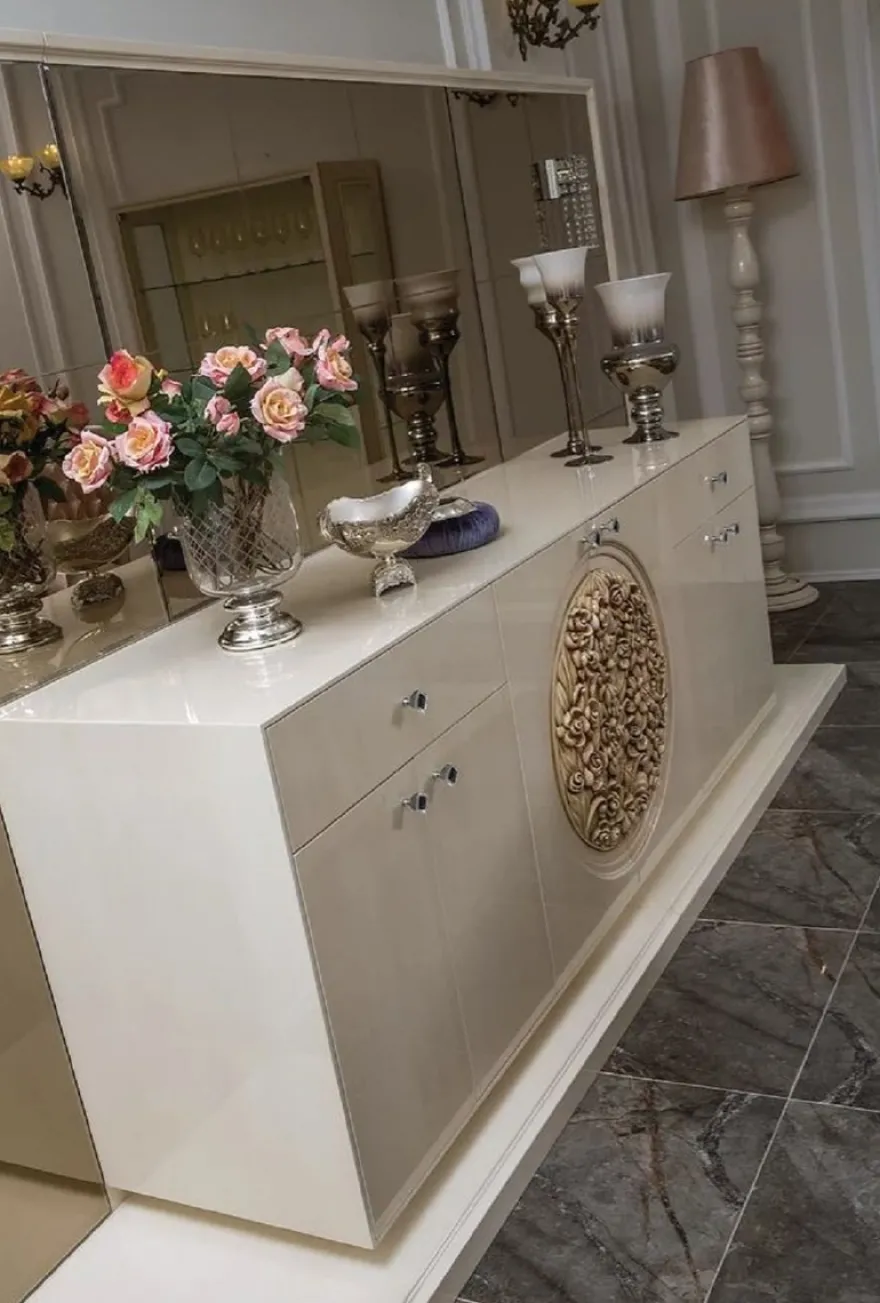 Casa Padrino Luxus Barock Sideboard mit Spiegel Weiß / Beige - Massivholz Schrank mit elegantem Wandspiegel - Edel & Prunkvoll