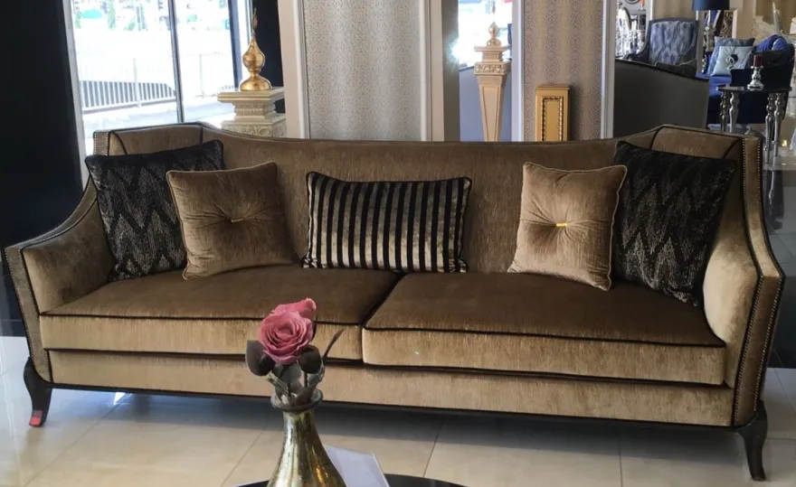 Casa Padrino Luxus Barock Sofa Gold / Schwarz 250 x 90 x H. 100 cm - Wohnzimmer Sofa im Barockstil - Barock Möbel - Edel & Prunkvoll