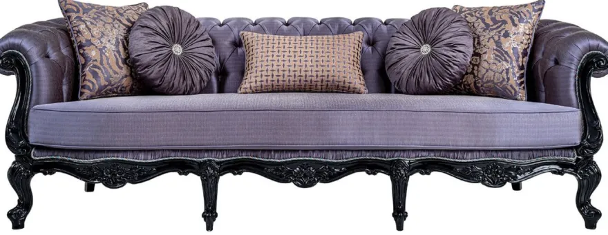 Casa Padrino Luxus Barock Sofa Lila / Schwarz - Handgefertigtes Wohnzimmer Sofa mit dekorativen Kissen - Barock Wohnzimmer Möbel