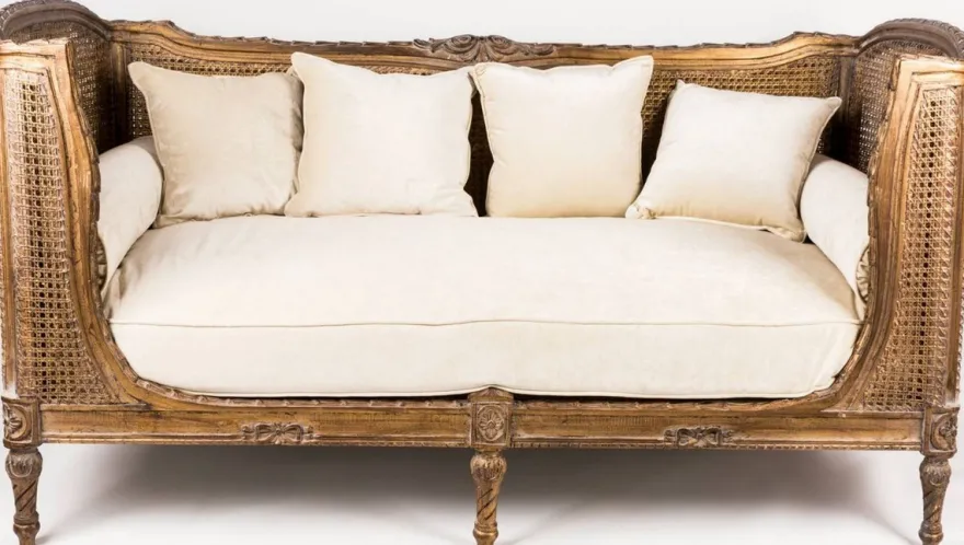 Casa Padrino Luxus Barock Sofa mit Kissen Braun / Elfenbeinfarben 187 x 89 x H. 103 cm - Handgefertigtes Sofa im Antik Stil - Wohnzimmer Möbel