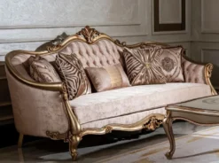 Casa Padrino Luxus Barock Sofa Rosa / Gold - Handgefertigtes Wohnzimmer Sofa mit dekorativen Kissen - Wohnzimmer Möbel - Barock Möbel