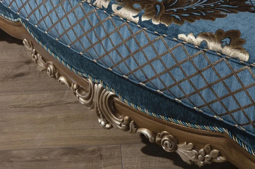 Casa Padrino Luxus Barock Sofa Blau / Gold 260 x 90 x H. 125 cm - Prunkvolles Wohnzimmer Sofa mit elegantem Muster und dekorativen Kissen - Barock Möbel