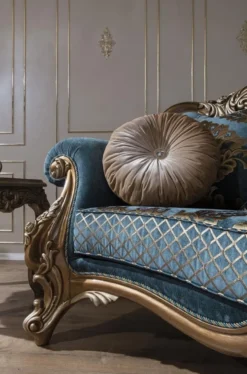 Casa Padrino Luxus Barock Sofa Blau / Gold 260 x 90 x H. 125 cm - Prunkvolles Wohnzimmer Sofa mit elegantem Muster und dekorativen Kissen - Barock Möbel