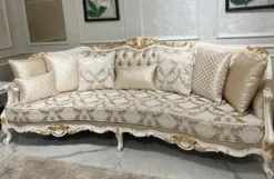 Casa Padrino Luxus Barock Sofa Gold / Weiß / Gold - Handgefertigtes Wohnzimmer Sofa mit elegantem Muster und dekorativen Kissen - Wohnzimmer Möbel im Barockstil