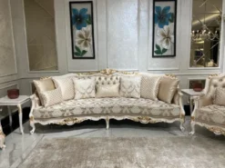 Casa Padrino Luxus Barock Sofa Gold / Weiß / Gold - Handgefertigtes Wohnzimmer Sofa mit elegantem Muster und dekorativen Kissen - Wohnzimmer Möbel im Barockstil