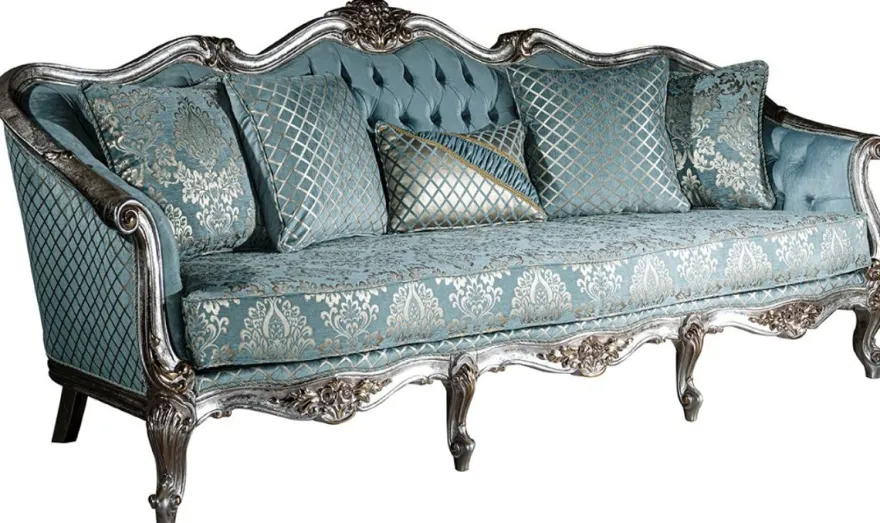 Casa Padrino Luxus Barock Sofa Hellblau / Silber / Gold 238 x 85 x H. 106 cm - Wohnzimmer Sofa mit elegantem Muster und dekorativen Kissen - Barock Wohnzimmer Möbel