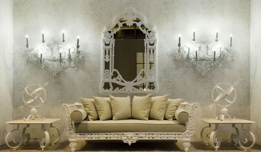 Casa Padrino Luxus Barock Sofa Weiß / Hellgrün 212 x 87 x H. 77 cm - Handgeschmiedetes Schmiedeeisen Sofa mit Kissen - Wohnzimmer Sofa - Garten Sofa - Terrassen Sofa - Barock Möbel
