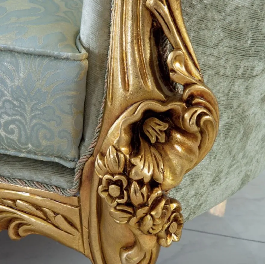 Casa Padrino Luxus Barock Sofa Grün / Gold 250 x 100 x H. 125 cm - Handgefertigtes Wohnzimmer Sofa mit elegantem Muster - Barock Wohnzimmer Möbel - Edel & Prunkvoll