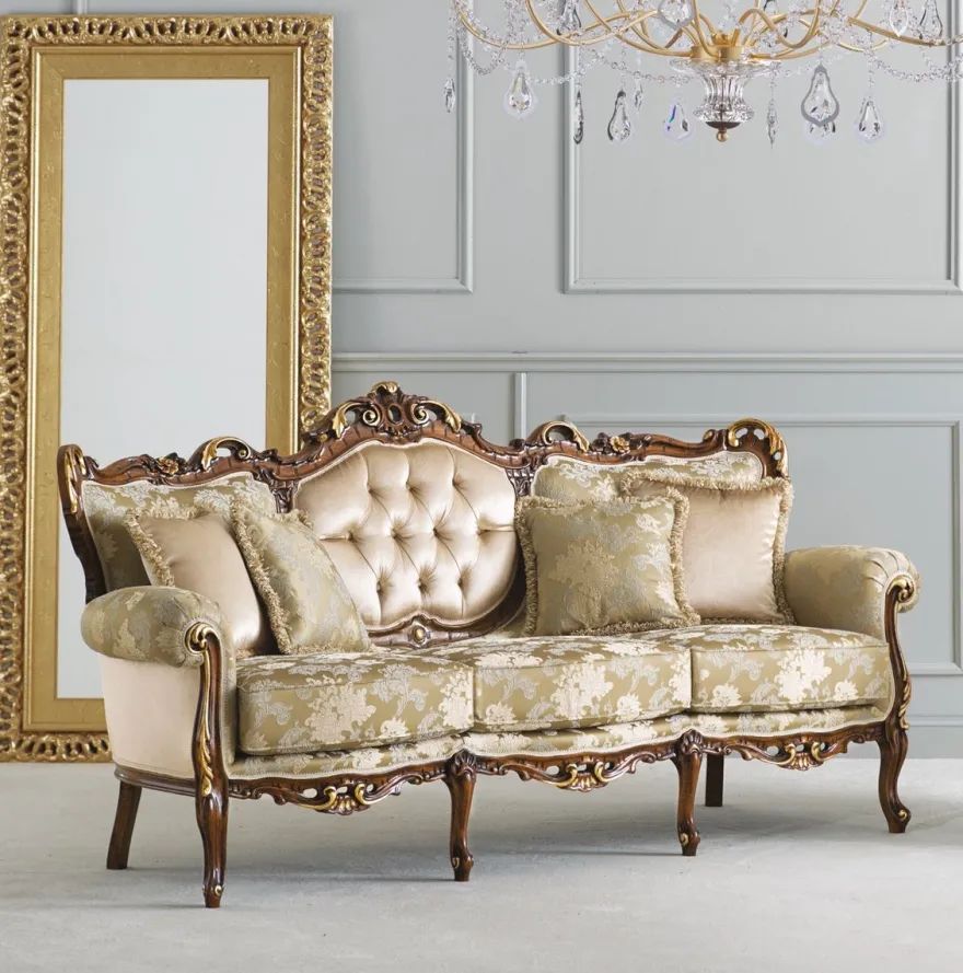 Casa Padrino Luxus Barock Sofa Creme / Gold / Braun / Gold - Prunkvolles Barockstil Wohnzimmer Sofa - Luxus Wohnzimmer Möbel im Barockstil - Barock Möbel - Luxus Qualität - Made in Italy