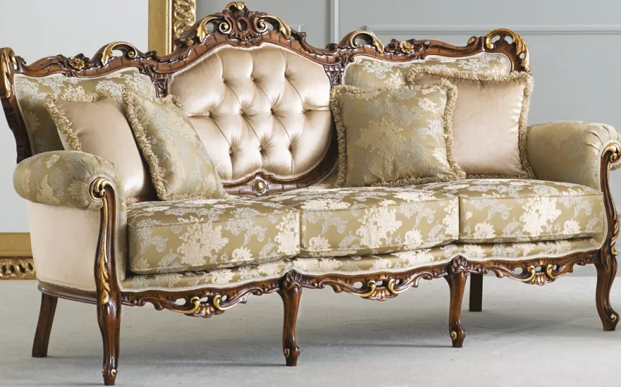 Casa Padrino Luxus Barock Sofa Creme / Gold / Braun / Gold - Prunkvolles Barockstil Wohnzimmer Sofa - Luxus Wohnzimmer Möbel im Barockstil - Barock Möbel - Luxus Qualität - Made in Italy