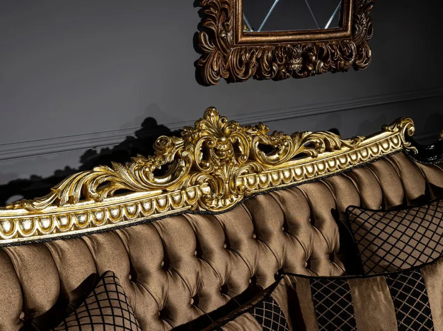 Casa Padrino Luxus Barock Sofa Braun / Schwarz / Gold 260 x 110 x H. 117 cm - Prunkvolles Wohnzimmer Sofa mit dekorativen Kissen - Edle Barock Möbel