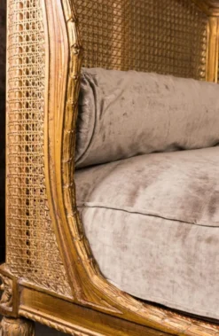 Casa Padrino Luxus Barock Sofa mit Kissen Braun / Taupe 187 x 89 x H. 103 cm - Handgefertigtes Sofa im Antik Stil - Wohnzimmer Möbel