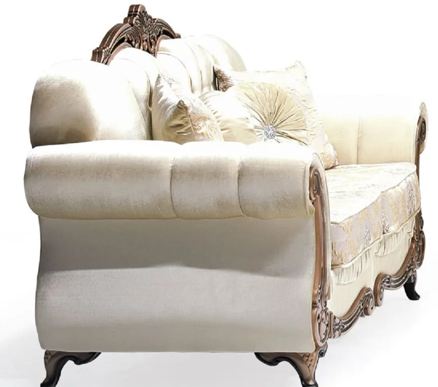 Casa Padrino Luxus Barock Sofa Gold / Kupfer - Prunkvolles Wohnzimmer Sofa mit elegantem Muster und Glitzersteinen - Wohnzimmer Möbel im Barockstil - Barock Möbel - Edel & Prunkvoll