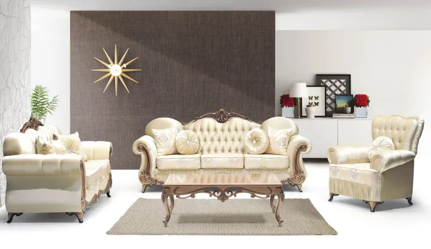 Casa Padrino Luxus Barock Sofa Gold / Kupfer - Prunkvolles Wohnzimmer Sofa mit elegantem Muster und Glitzersteinen - Wohnzimmer Möbel im Barockstil - Barock Möbel - Edel & Prunkvoll