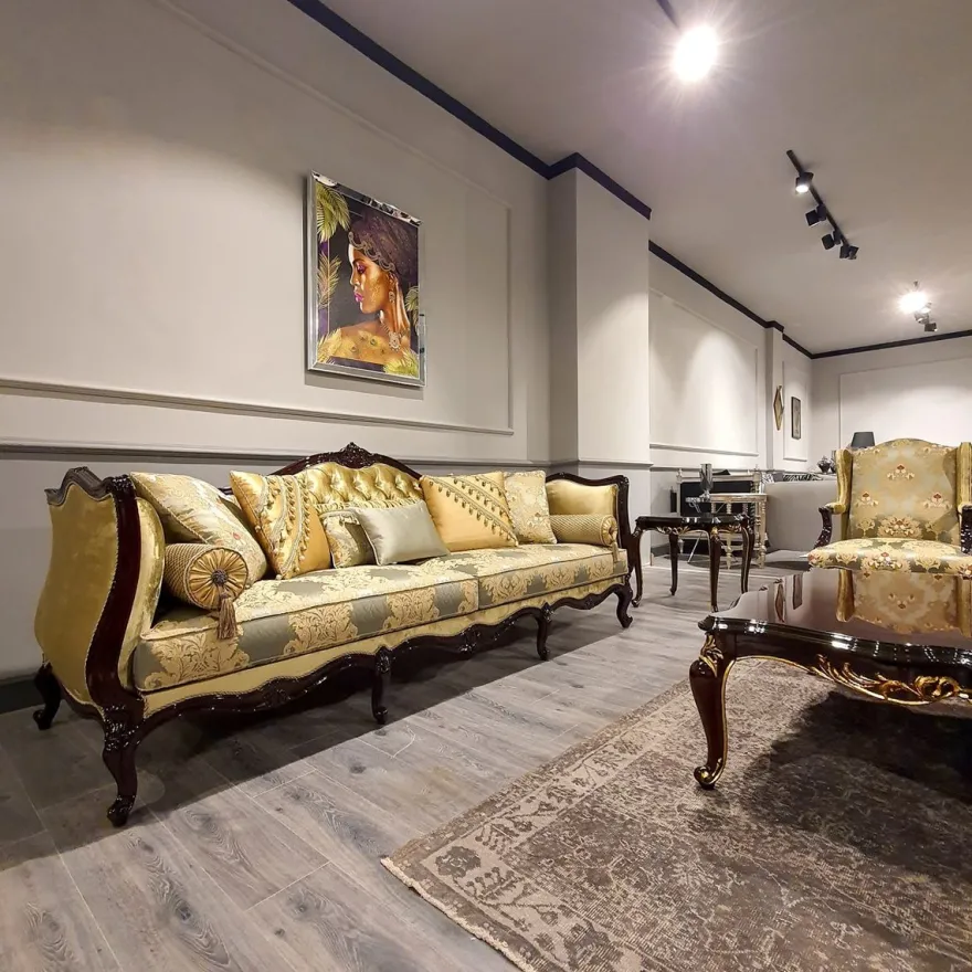 Casa Padrino Luxus Barock Sofa Gold / Silber / Schwarz - Prunkvolles Wohnzimmer Sofa mit elegantem Muster - Barock Möbel
