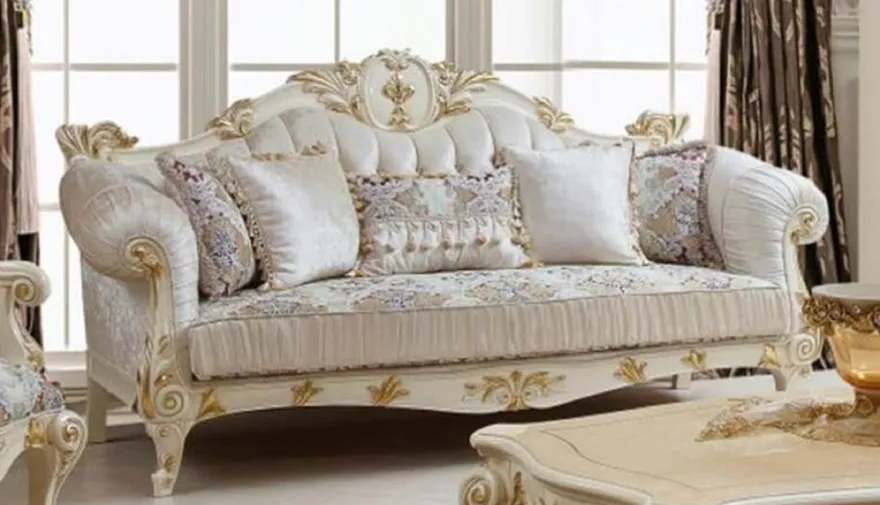 Casa Padrino Luxus Barock Sofa Weiß / Mehrfarbig / Creme / Gold - Prunkvolles Wohnzimmer Sofa mit elegantem Muster - Barockstil Wohnzimmer Möbel - Luxus Möbel im Barockstil - Barock Einrichtung