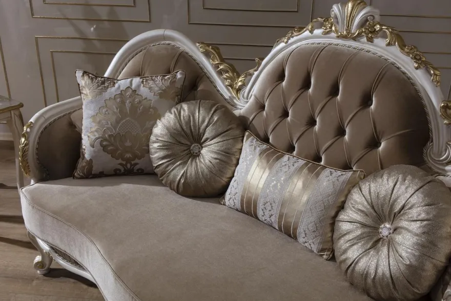 Casa Padrino Luxus Barock Sofa Braun / Weiß / Gold 220 x 80 x H. 124 cm - Prunkvolles Wohnzimmer Sofa mit dekorativen Kissen - Barock Möbel