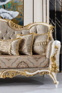 Casa Padrino Luxus Barock Sofa Silber / Beige / Schwarz / Weiß / Gold - Prunkvolles Wohnzimmer Sofa mit Glitzersteinen - Barockstil Wohnzimmer Möbel - Luxus Möbel im Barockstil - Barock Einrichtung