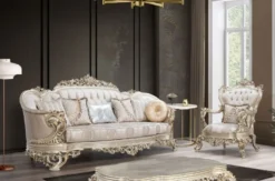 Casa Padrino Luxus Barock Sofa Cremefarben / Beige / Antik Gold - Prunkvolles Wohnzimmer Sofa mit elegantem Muster - Barock Wohnzimmer Möbel