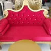 Casa Padrino Luxus Barock Sofa Rot / Gold - Handgefertigtes Massivholz Wohnzimmer Sofa mit edlem Samtstoff und Glitzersteinen - Barock Möbel - Edel & Prunkvoll