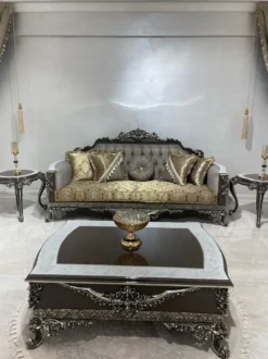 Casa Padrino Luxus Barock Sofa Silber / Gold / Weiß / Schwarz / Silber - Prunkvolles Wohnzimmer Sofa - Barockstil Wohnzimmer Möbel - Luxus Möbel im Barockstil - Edel & Prunkvoll