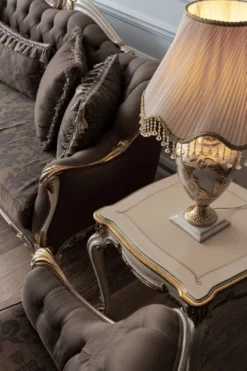 Casa Padrino Luxus Barock Sofa Braun / Cremefarben / Weiß / Gold - Handgefertigtes Wohnzimmer Sofa - Barock Wohnzimmer Möbel