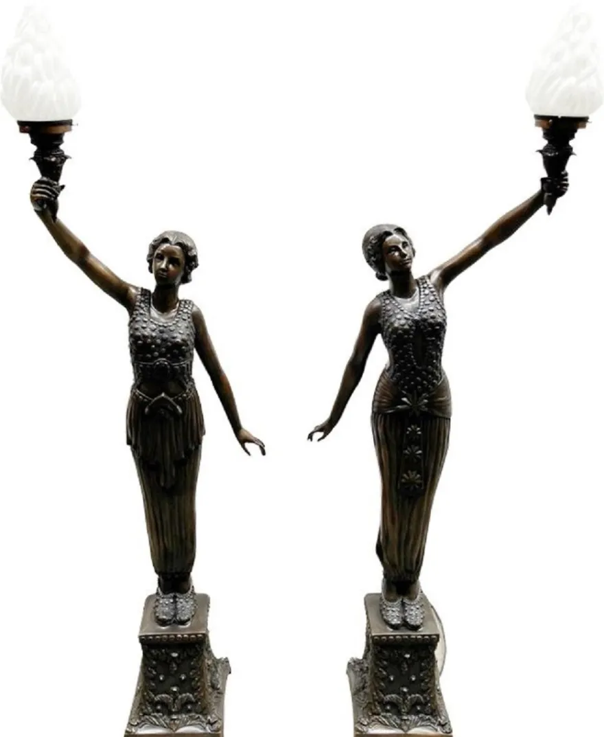 Casa Padrino Luxus Barock Stehleuchten Damen mit Fakeln Bronzefarben / Weiß 65 x 30 x H. 190 cm - Elegante Bronze Deko Skulpturen - Prunkvolle Barock Bronze Leuchten