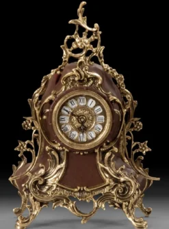 Casa Padrino Luxus Barock Tischuhr Gold / Braun 19 x H. 35 cm - Handgefertigte Bronze Uhr im Barockstil - Barock Schreibtischuhr - Barock Schreibtisch Deko - Barock Deko Accessoires - Barockstil Uhren