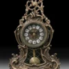 Casa Padrino Luxus Barock Tischuhr 26 x H. 42 cm - Handgefertigte Bronze Uhr im Barockstil - Barock Schreibtischuhr - Barock Schreibtisch Deko - Barock Deko Accessoires - Barockstil Uhren