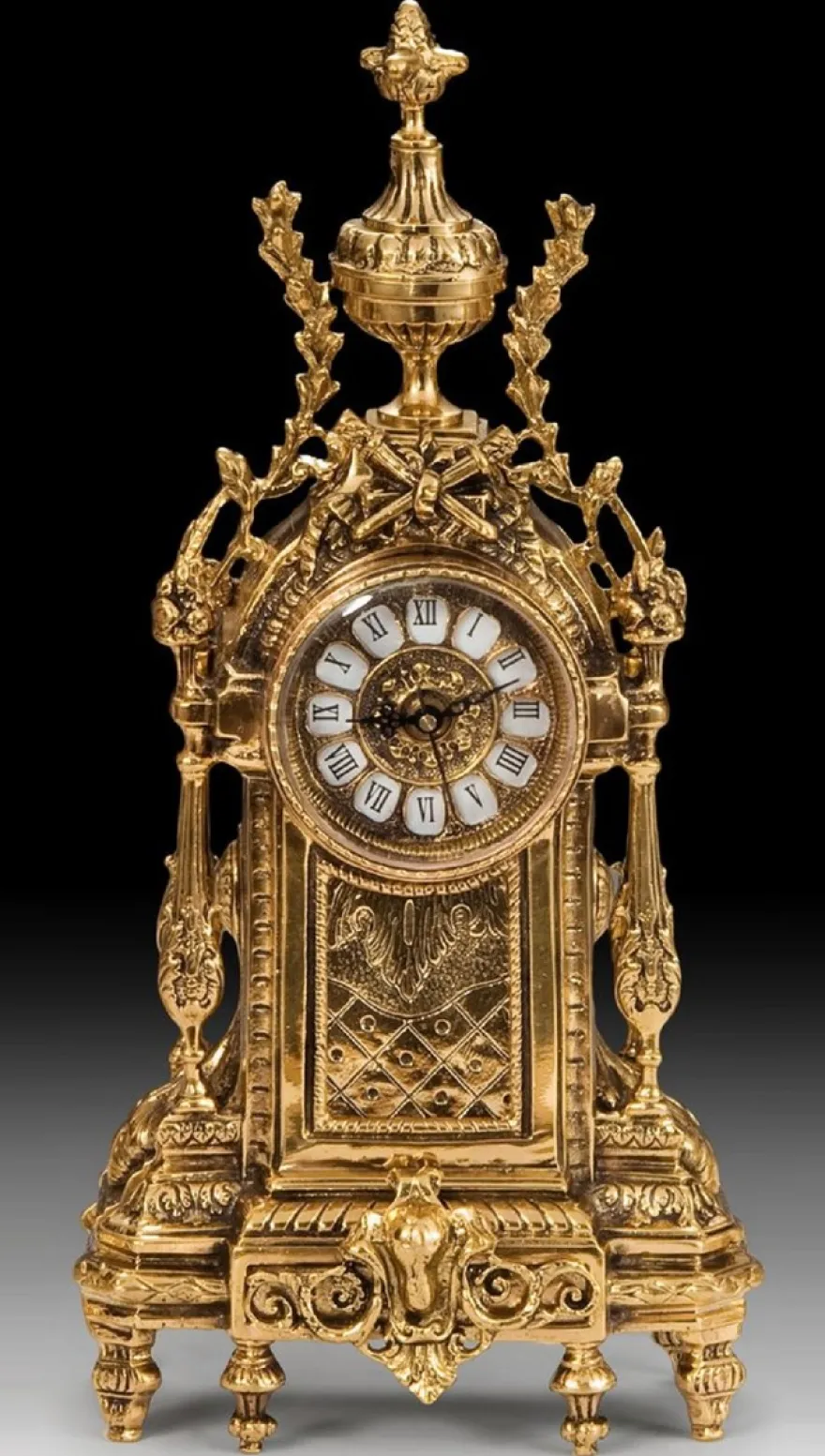 Casa Padrino Luxus Barock Tischuhr Gold 21 x H. 44 cm - Handgefertigte Bronze Uhr im Barockstil - Barock Schreibtischuhr - Barock Schreibtisch Deko - Barock Deko Accessoires - Barockstil Uhren