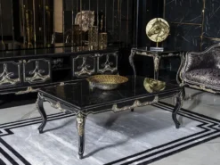 Casa Padrino Luxus Barock TV Schrank Schwarz / Gold - Prunkvolles Wohnzimmer Sideboard mit 4 Türen - Barock Wohnzimmer Möbel