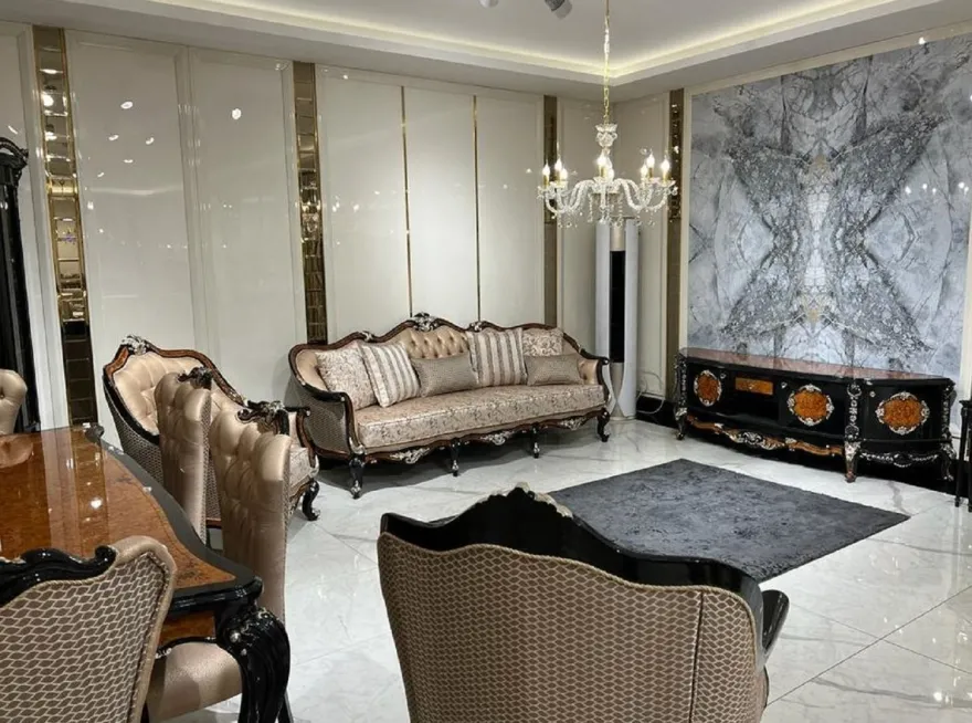 Casa Padrino Luxus Barock TV Schrank Braun / Schwarz / Silber - Prunkvolles Massivholz Sideboard mit 4 Türen und Schublade - Wohnzimmer Möbel im Barockstil - Barock Möbel - Edel & Prunkvoll
