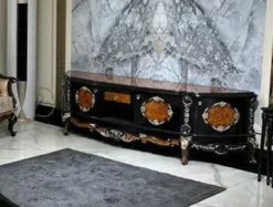 Casa Padrino Luxus Barock TV Schrank Braun / Schwarz / Silber - Prunkvolles Massivholz Sideboard mit 4 Türen und Schublade - Wohnzimmer Möbel im Barockstil - Barock Möbel - Edel & Prunkvoll