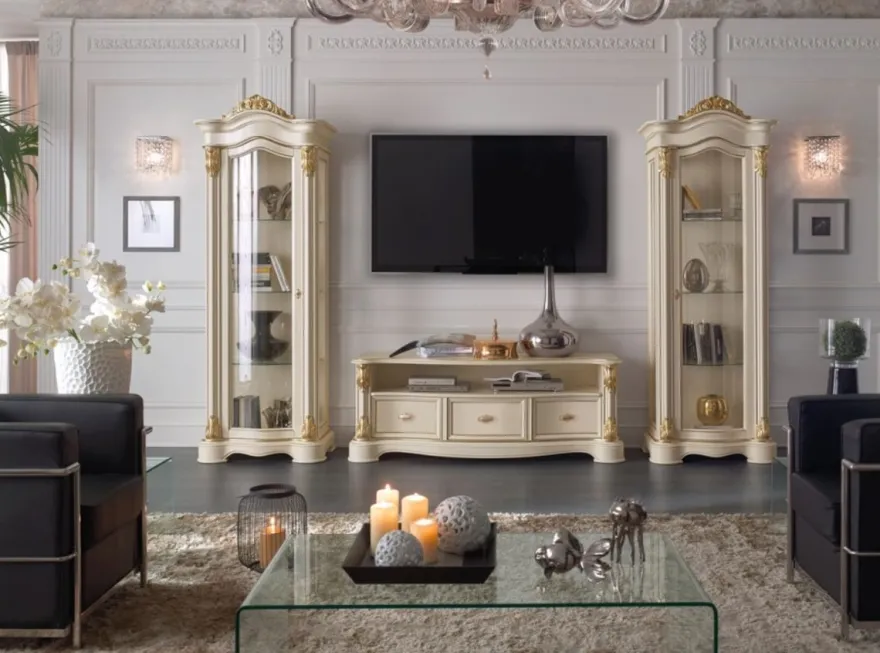 Casa Padrino Luxus Barock TV Schrank Creme / Gold 162 x 49 x H. 61 cm - Fernsehschrank mit 3 Schubladen - Edle Barock Wohnzimmer Möbel