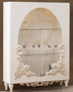 Casa Padrino Luxus Barock Vitrine Weiß / Gold 116 x 46 x H. 170 cm - Beleuchteter Massivholz Vitrinenschrank mit 2 Glastüren - Edle Barock Möbel