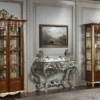 Casa Padrino Luxus Barock Vitrine Braun / Gold / Silber - Edler Massivholz Vitrinenschrank mit 2 Türen - Hotel Möbel - Schloss Möbel - Luxus Qualität - Made in Italy