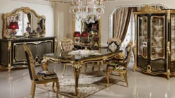 Casa Padrino Luxus Barock Vitrine Schwarz / Gold - Prunkvoller Massivholz Vitrinenschrank mit 2 Glastüren und 3 Glasregalen - Barock Möbel - Edel & Prunkvoll