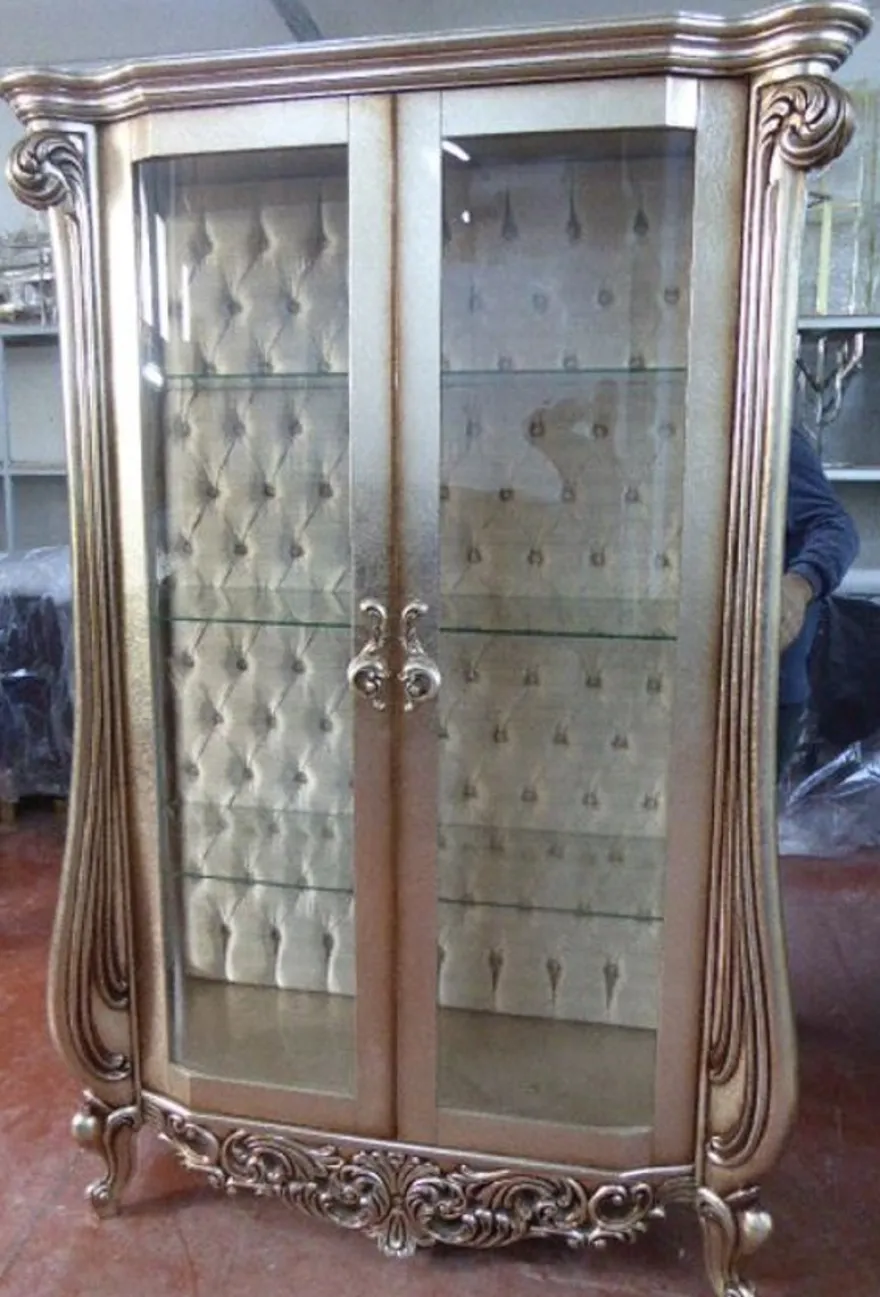 Casa Padrino Luxus Barock Vitrine Silber - Handgefertigter Massivholz Vitrinenschrank mit 2 Glastüren - Prunkvolle Barock Möbel
