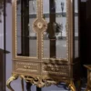 Casa Padrino Luxus Barock Vitrine Grau / Gold 125 x 43 x H. 193 cm - Edler Massivholz Vitrinenschrank mit 2 Glastüren und 2 Schubladen - Barock Möbel