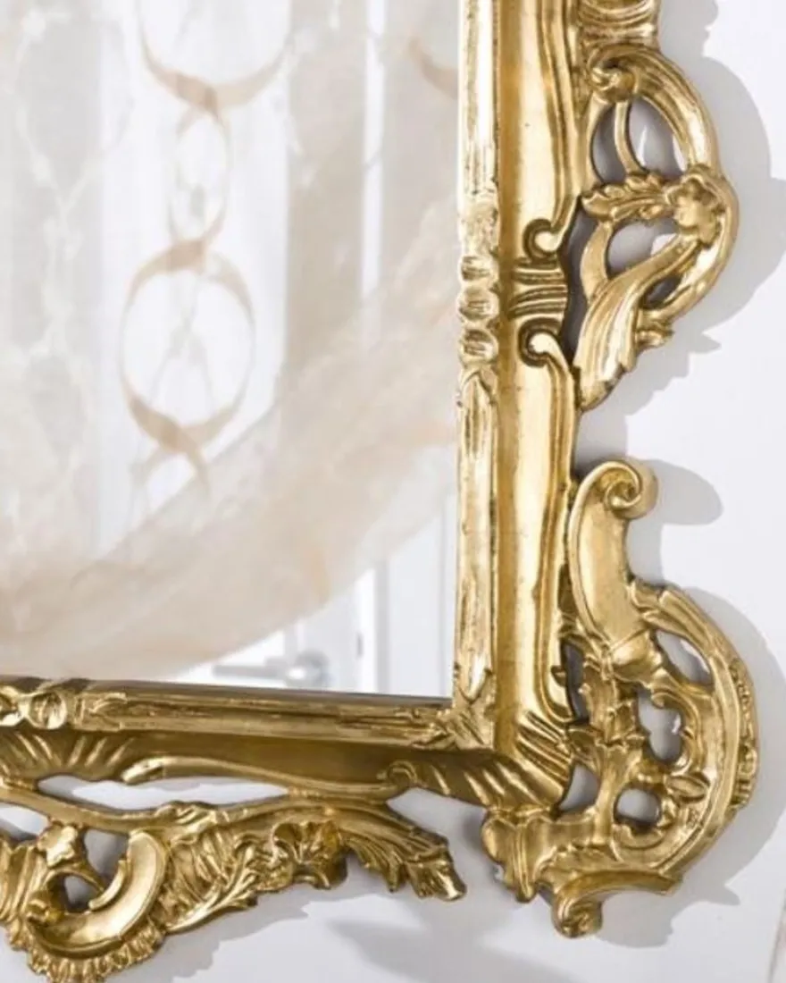 Casa Padrino Luxus Barock Wandspiegel Gold 82 x 6 x H. 128 cm - Prunkvoller Spiegel im Barockstil - Barock Möbel
