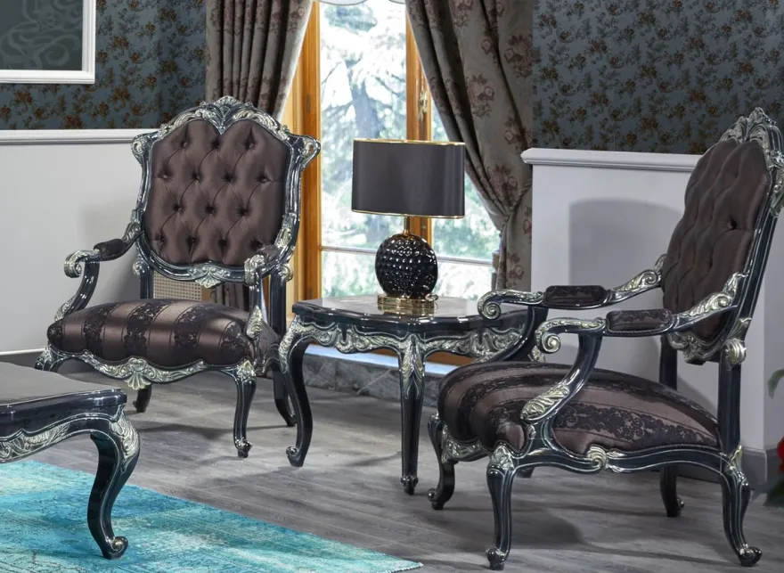Casa Padrino Luxus Barock Wohnzimmer Set Grün / Schwarz / Gold - 2 Sofas & 2 Sessel & 1 Couchtisch & 2 Beistelltische - Prunkvolle Barock Möbel - Luxus Qualität