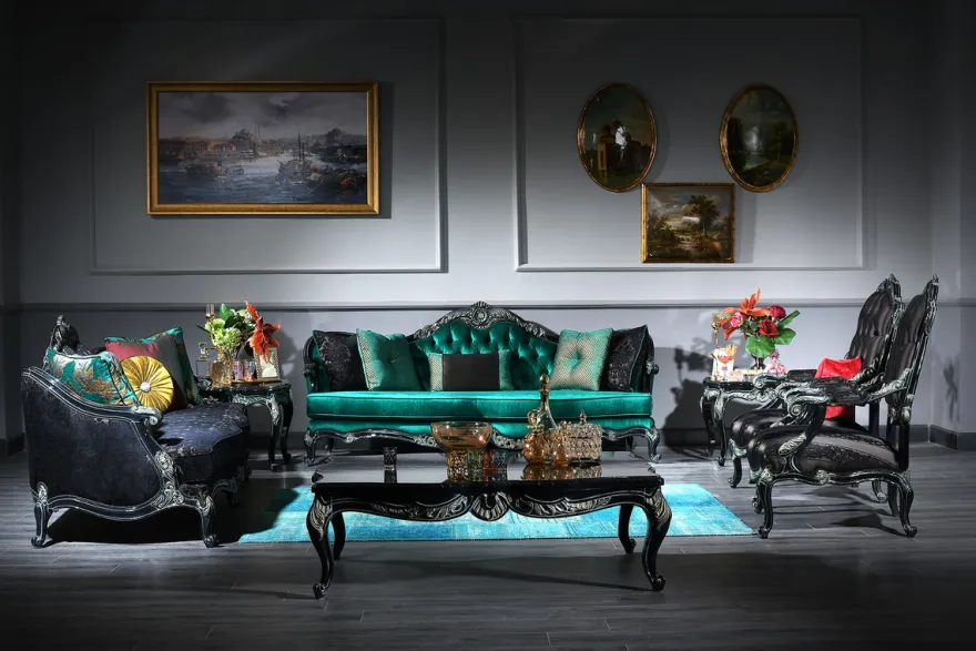 Casa Padrino Luxus Barock Wohnzimmer Set Grün / Schwarz / Gold - 2 Sofas & 2 Sessel & 1 Couchtisch & 2 Beistelltische - Prunkvolle Barock Möbel - Luxus Qualität