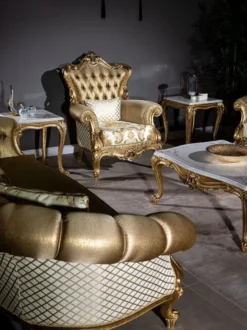 Casa Padrino Luxus Barock Wohnzimmer Sessel mit dekorativem Kissen Gold / Weiß 98 x 90 x H. 117 cm - Prunkvolle Barock Möbel