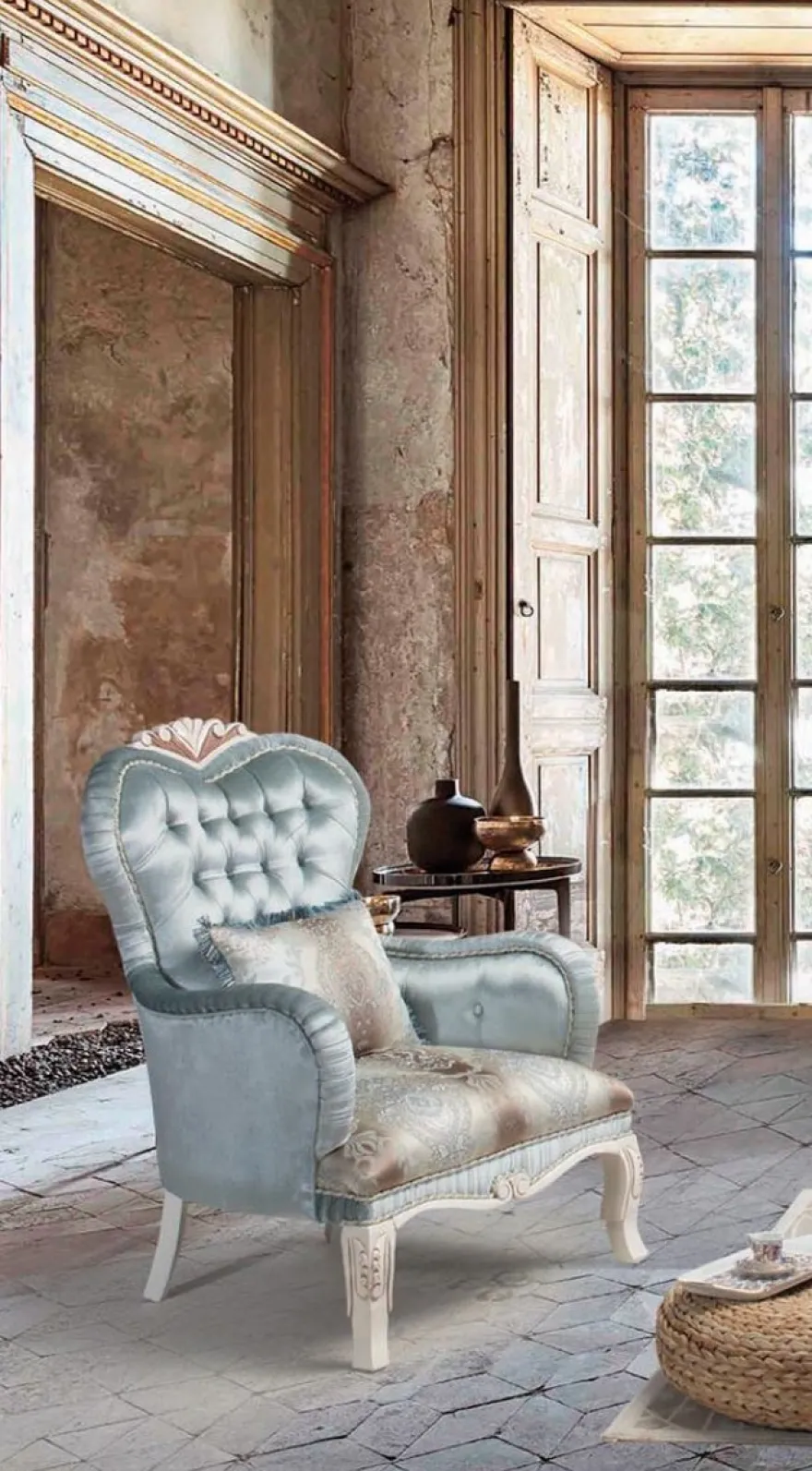 Casa Padrino Luxus Barock Wohnzimmer Sessel mit dekorativem Kissen Türkis / Creme / Bronze 72 x 76 x H. 110 cm - Wohnzimmermöbel im Barockstil